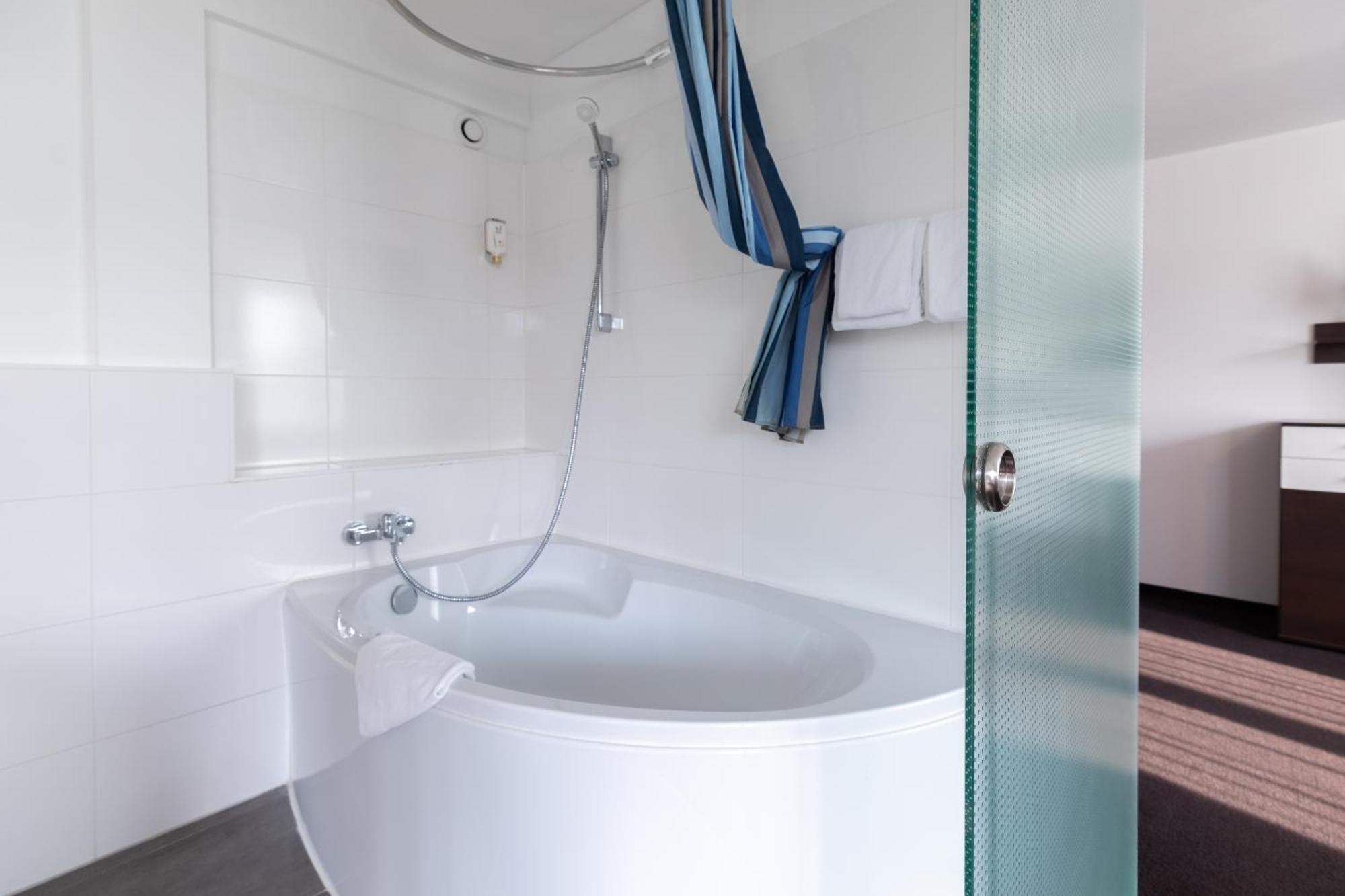 Business Comfort Room,1637717473:JPEG